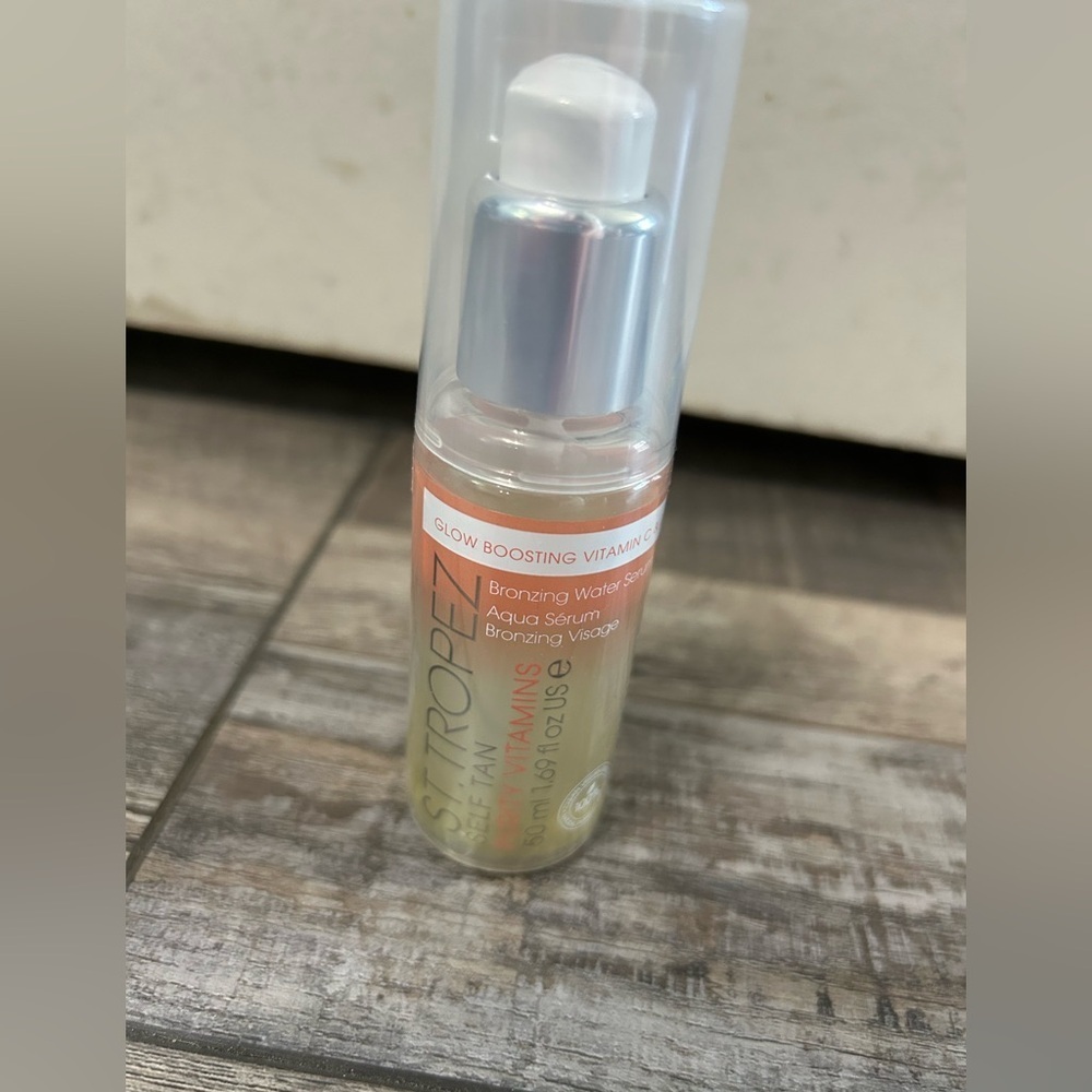 ST. TROPEZ SELF TAN PURITY GLOW BOOSTING VITAMINS BRONZING FACE SERUM 50ML